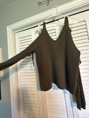 La Hearts olive green sweater